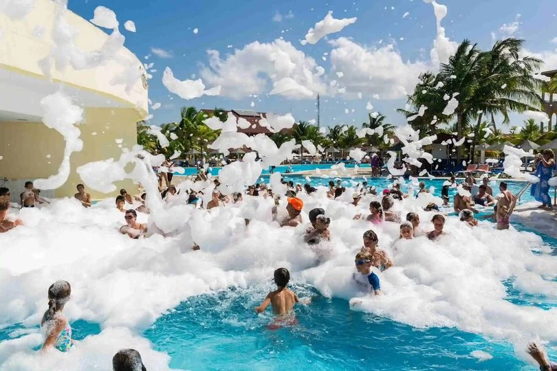 fiesta espuma piscina