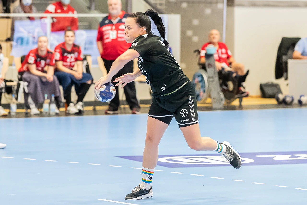 handball girl