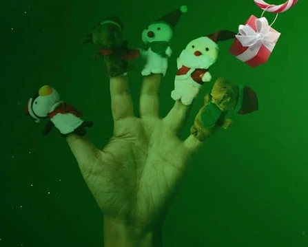 manos marionetas navidad