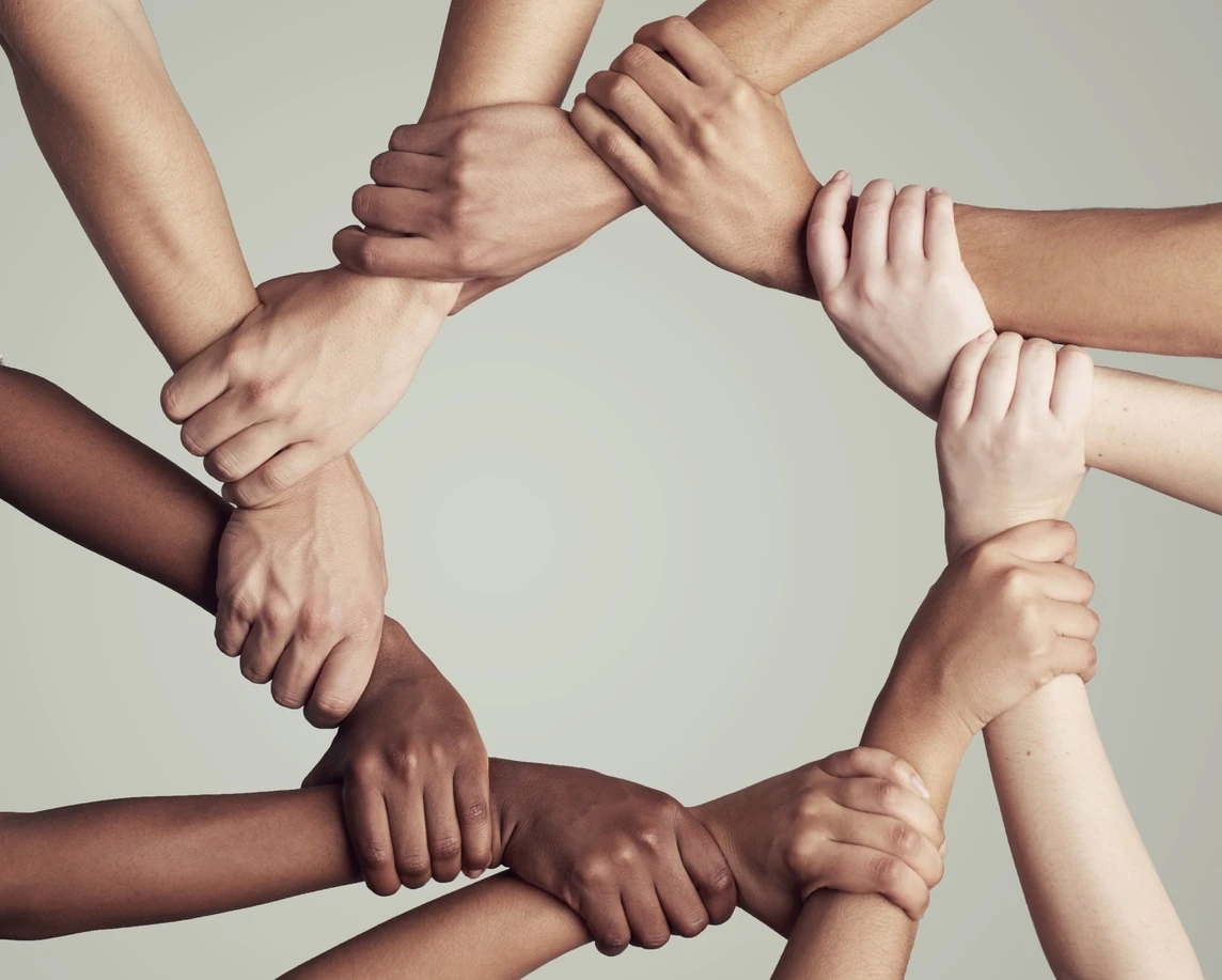 manos unidas diversidad
